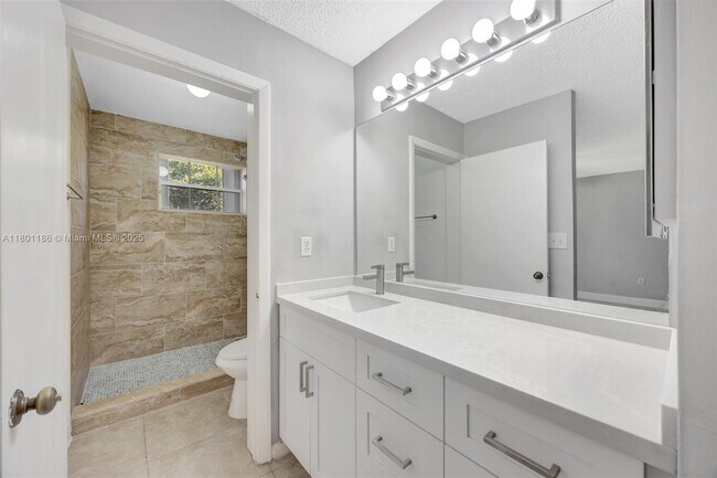 Building Photo - 11845 SW 99th St