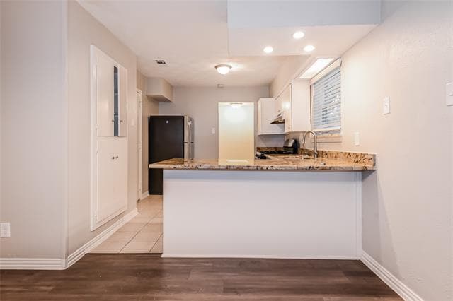 Building Photo - 523 Fairview Dr