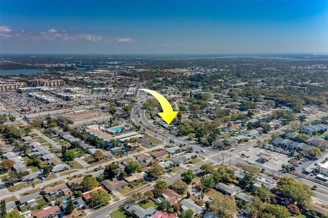 Building Photo - 11472 Park Blvd