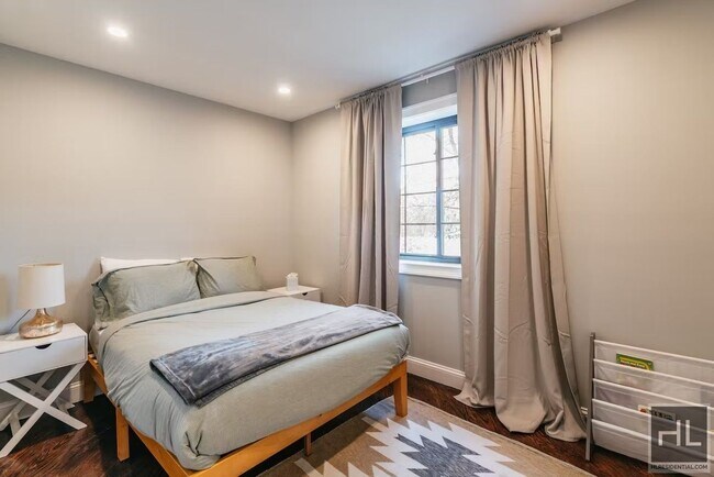 Building Photo - CLIFTON PLACE