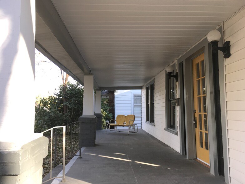 Building Photo - 2331 Englewood Ave