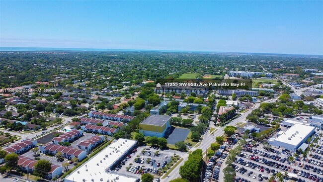 Building Photo - 17255 SW 95th Ave