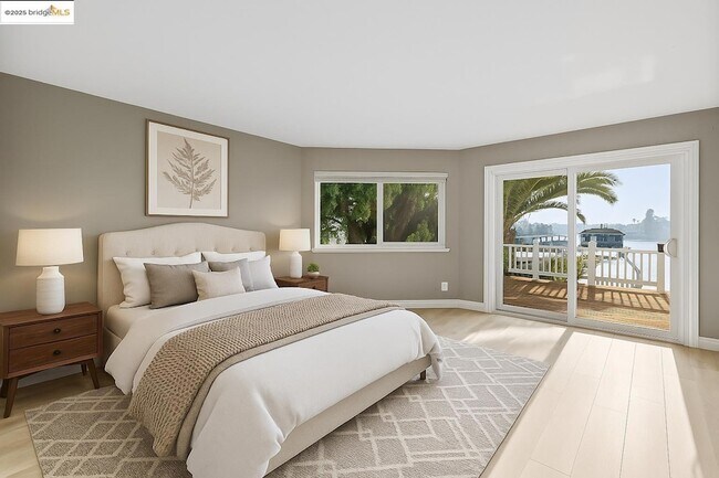 Building Photo - 4730 Spinnaker Way