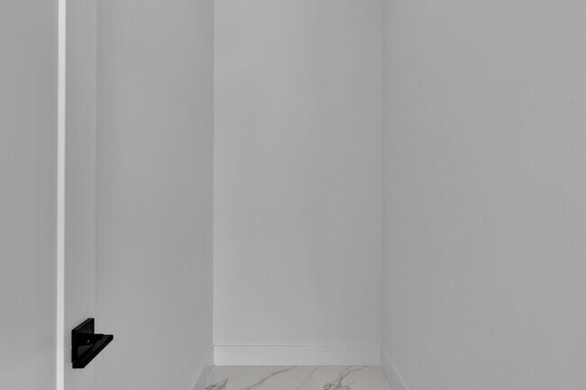 Building Photo - 31368 Ave I