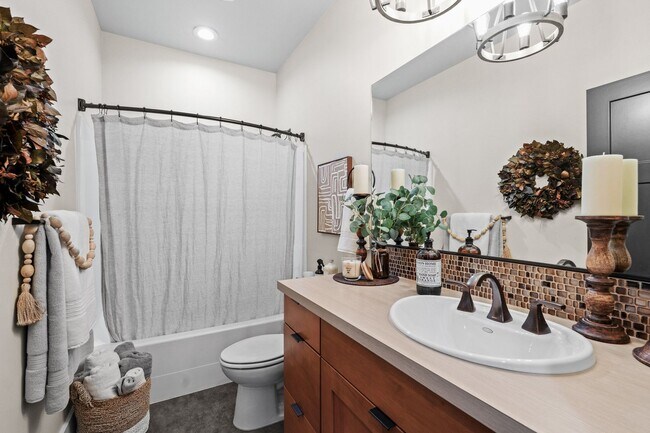 Building Photo - 24493 E Pinnacle Ct