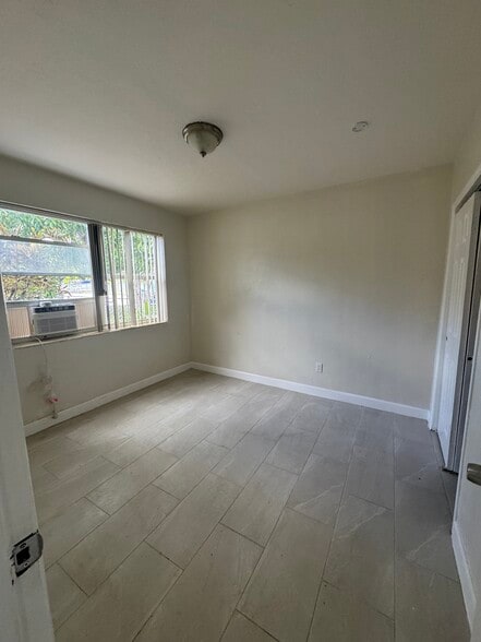 Primary Bedroom Closet - 1838 NW 1st Pl