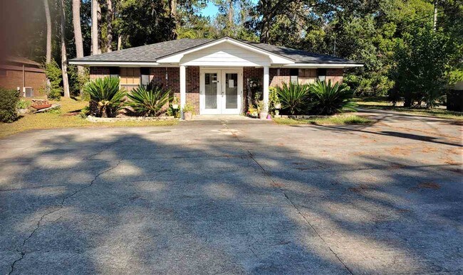 Building Photo - 8225 Woodville Hwy