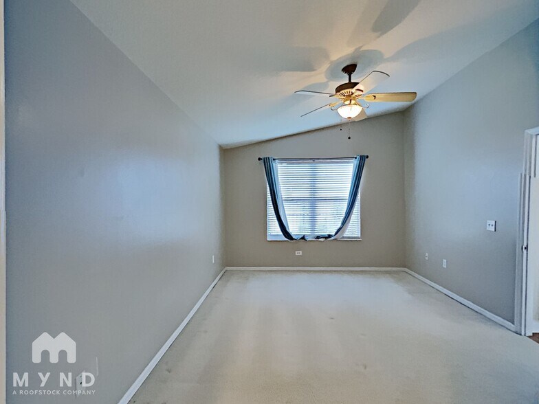 Building Photo - 1500 Baythorn Dr