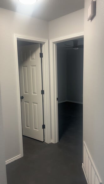 Building Photo - 1028 Doras Dr