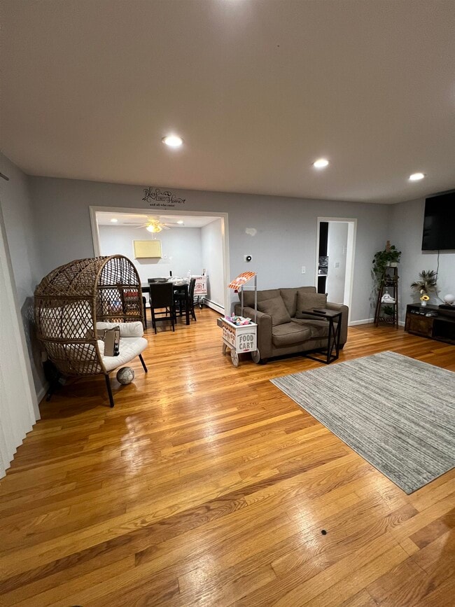 Building Photo - 3586 John F. Kennedy Blvd