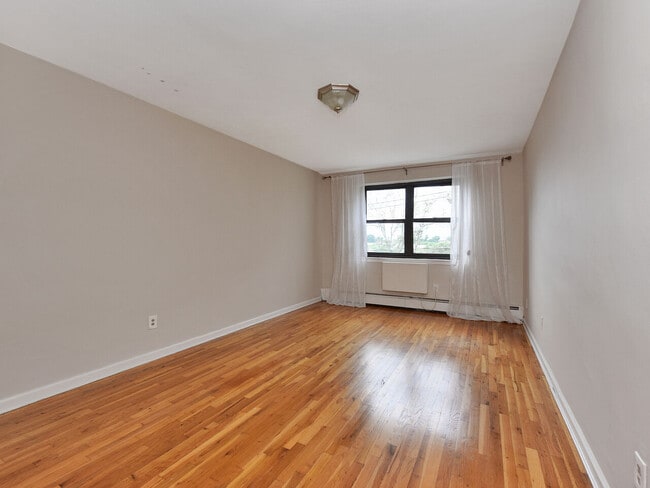 2nd Bedroom - 5 Schenck Ave