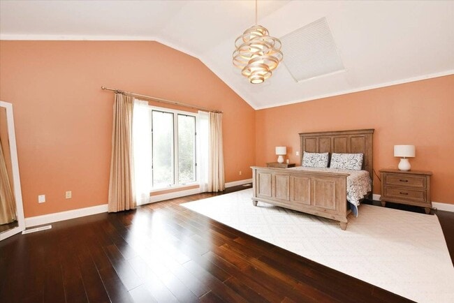 Building Photo - 24 Aldgate Dr W