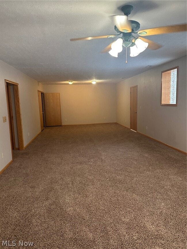 Building Photo - 1651 Discovery Rd