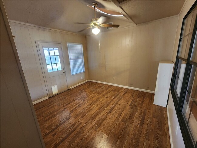 Building Photo - 7009 Christina Ln