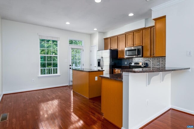 Building Photo - 2192 Silkwood Ct