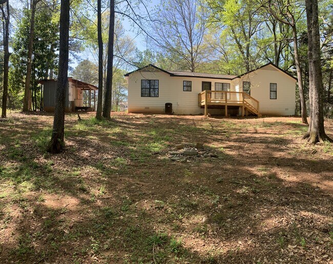Building Photo - Crowell Rd (555)