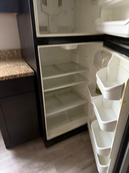 Building Photo - 2205 E 5th Ave