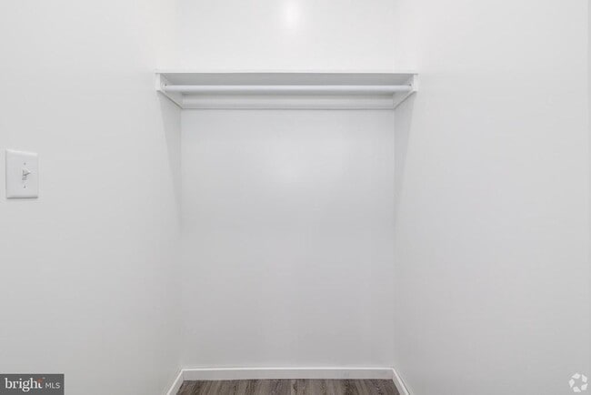 Building Photo - 1201 Vine St