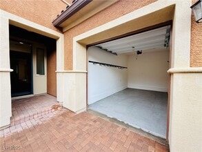 Building Photo - 285 Mandarin Hill Ln