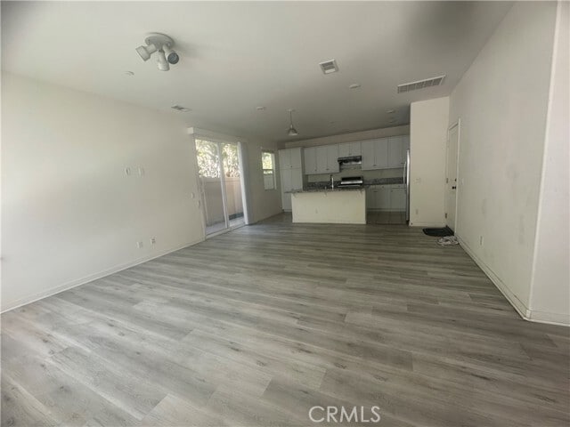 Building Photo - 21116 Blossom Way