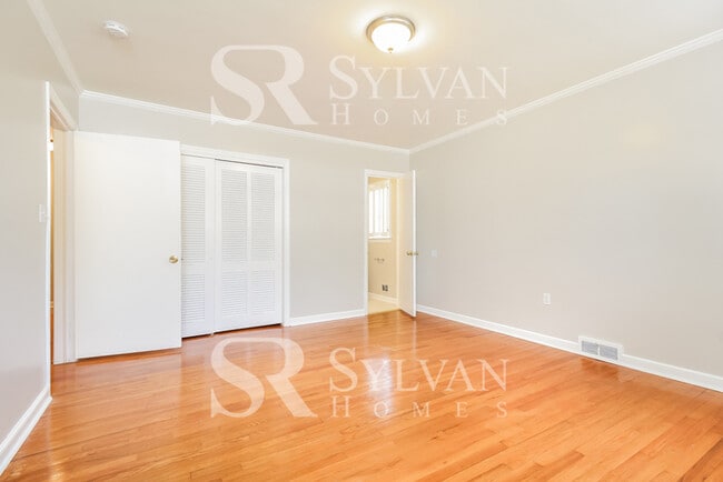 Building Photo - At Last, This Is What You Have Been Searching For!