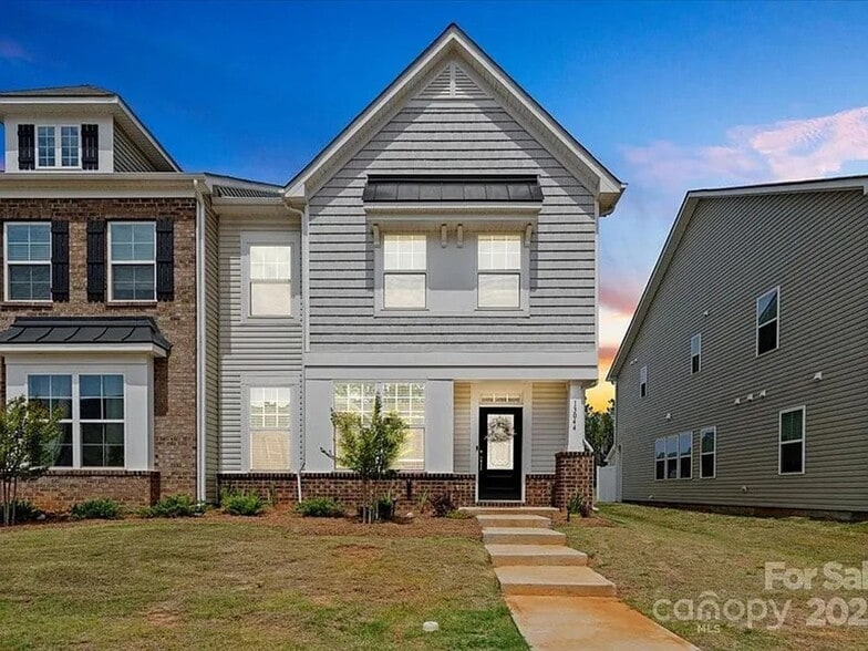Building Photo - 13044 Cottage Crst Ln