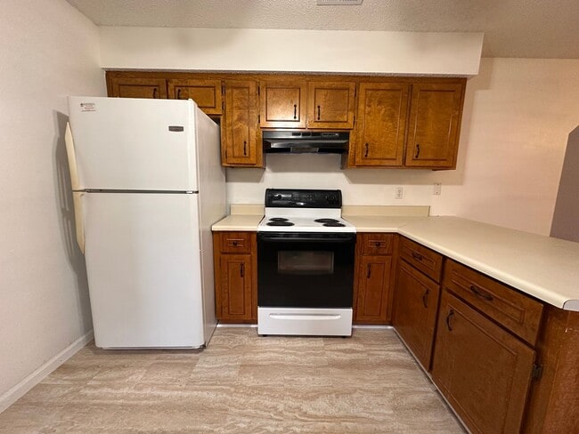 Building Photo - 562 Mush Bluff Rd