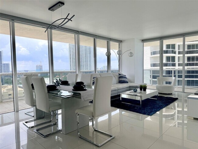 Building Photo - 1830 S Ocean Dr