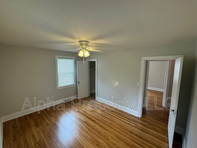 Building Photo - 117 Vanderbilt Cir