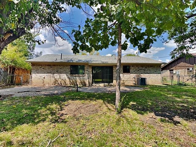 Building Photo - 2116 Crockett Dr