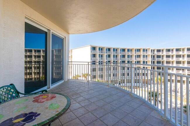 Building Photo - Furnished Condo in Daytona Beach Shores
