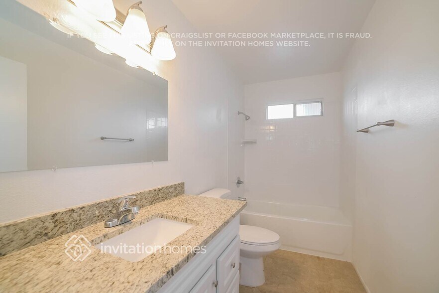 Building Photo - 14038 N 45th Ave
