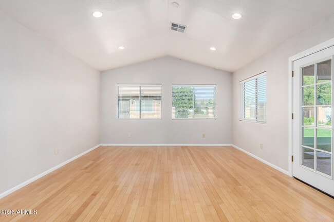 Building Photo - 8812 W Pinnacle Peak Rd