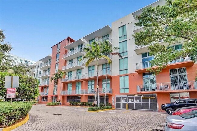 Building Photo - 2100 Van Buren St