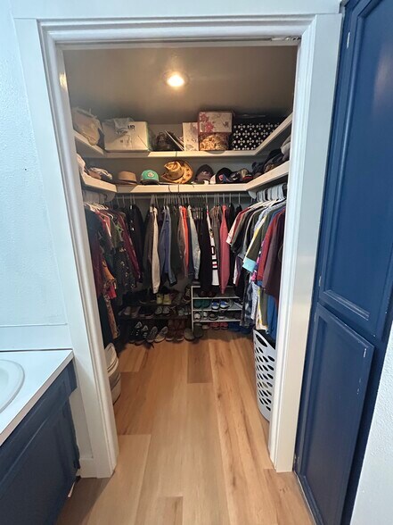 Closet - 10377 W Alliance St