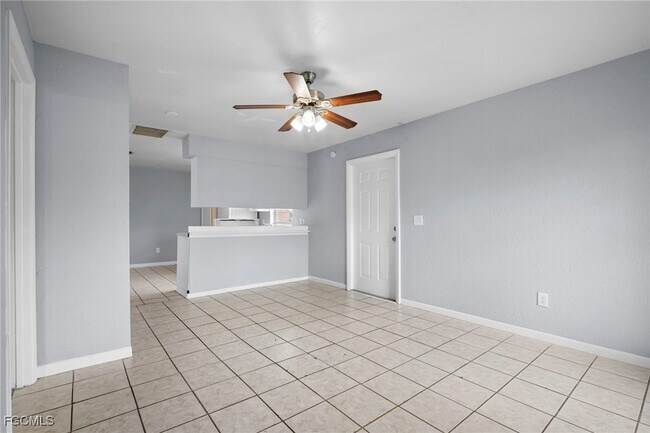 Building Photo - 5449 Tenth Ave