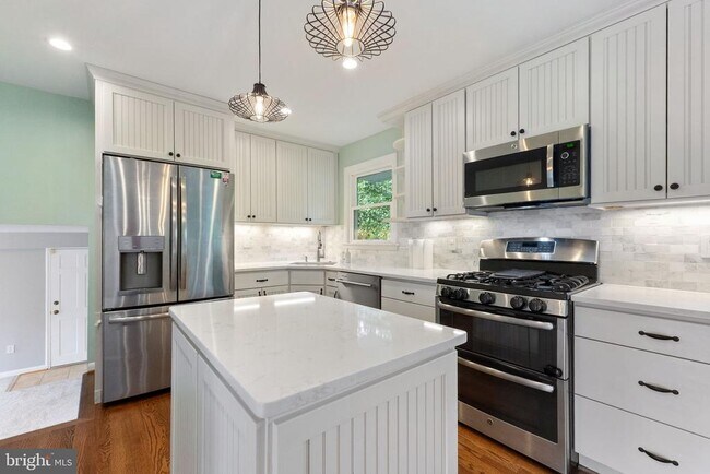Building Photo - 1805 Ingemar Ct