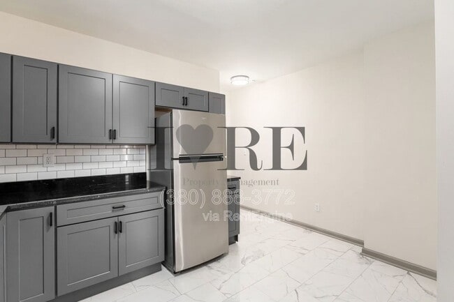 Building Photo - 1299 W Broad St