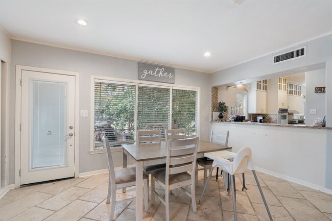 Building Photo - 817 Griner St