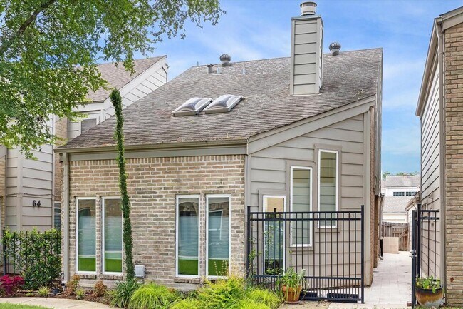 Building Photo - 12625 Memorial Dr