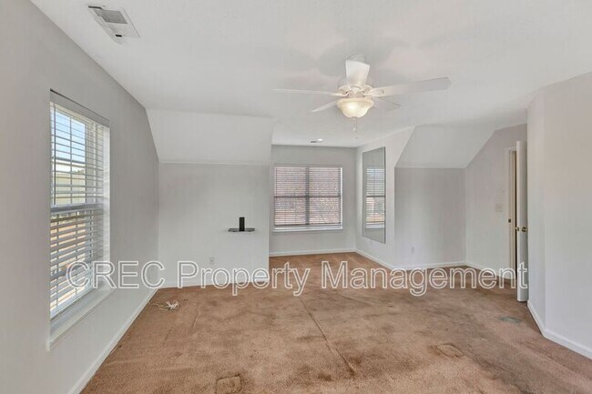 Building Photo - 3019 Woodington Pl