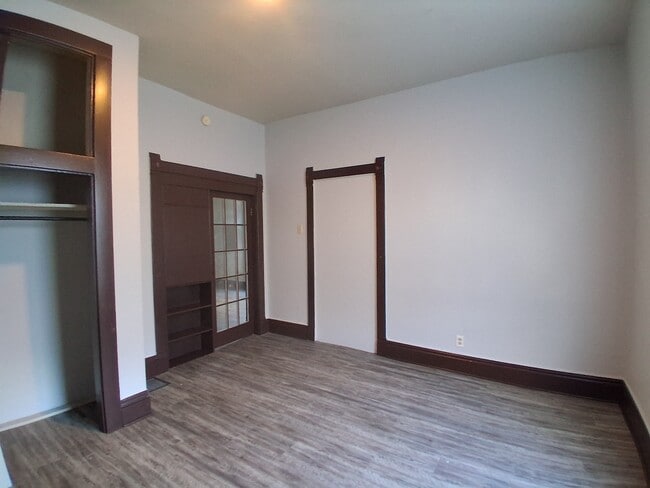 Building Photo - 54 Columbus St