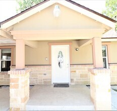 Building Photo - 749 Rosie St