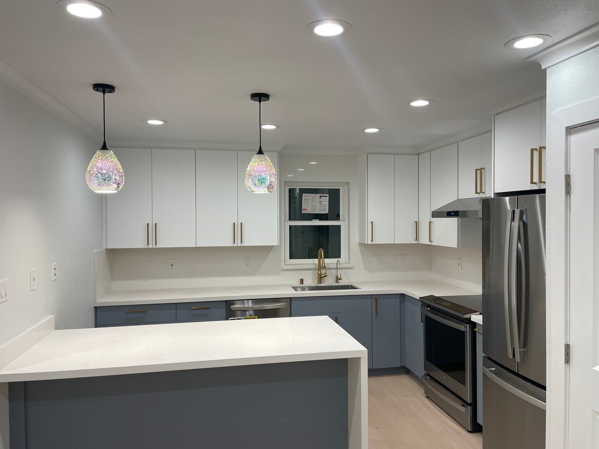 Building Photo - 1279 Las Palmas Dr
