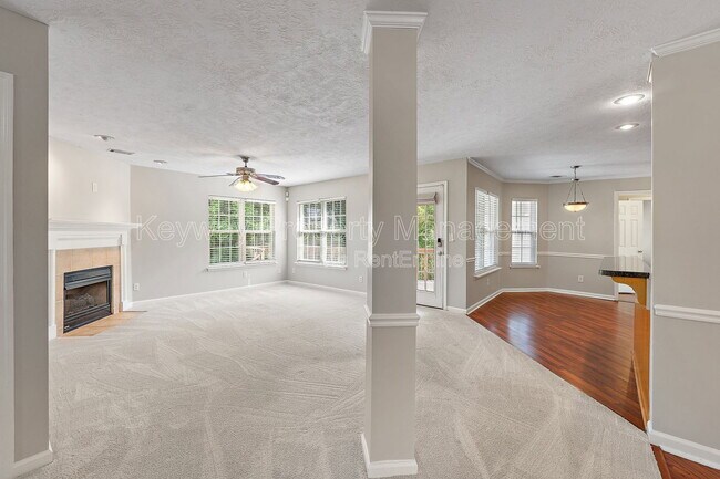 Building Photo - 845 Prairie Ln