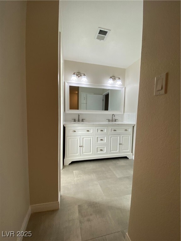Building Photo - 7409 Bagdad Ct