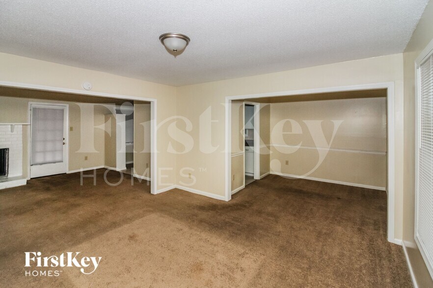 Building Photo - 6128 Lacewood Cove