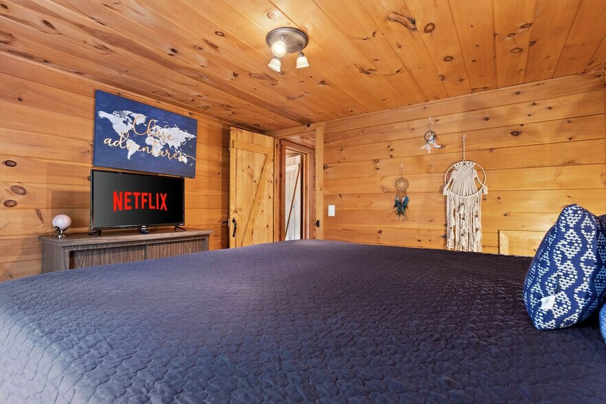 Building Photo - 1390 Snake Nation Rd