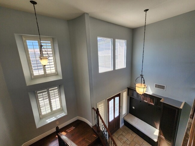 Building Photo - Beautifully Upgraded Southern Highlands Ga...