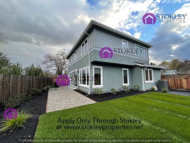 Building Photo - 3184 Manor Ave